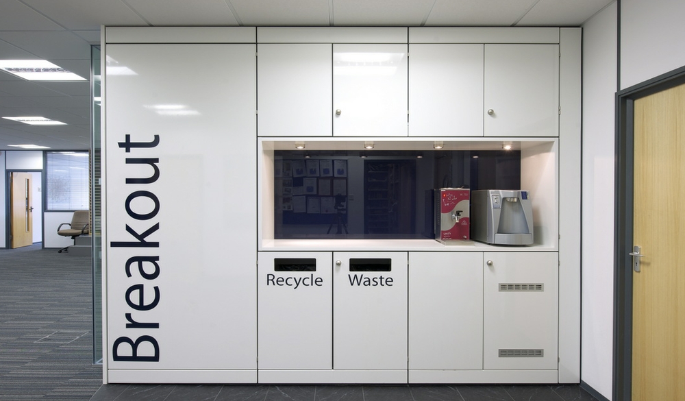 Tea Point Storage Wall – Ref SS8